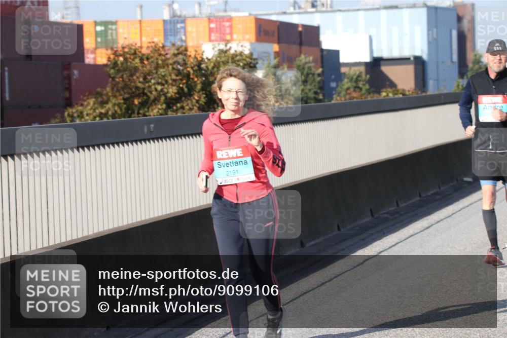 03.10.2025 - Köhlbrandbrückenlauf Jannik Wohlers http://msf.ph/oto/9099106 03.10.2025 10:25:01 Position 3 2191 meine-sportfotos.de