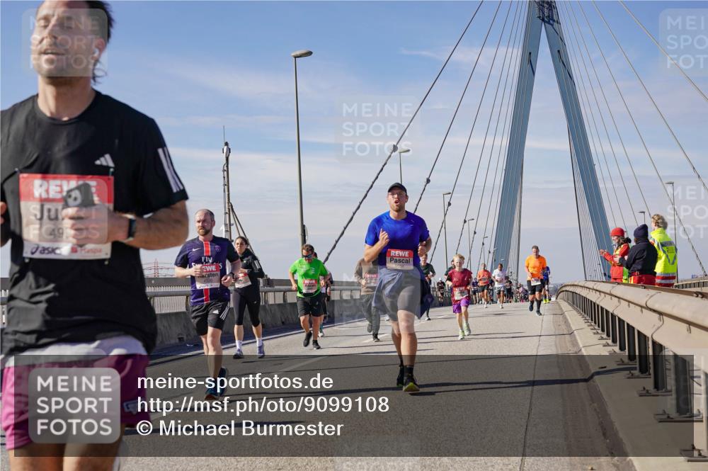 03.10.2025 - Köhlbrandbrückenlauf Michael Burmester http://msf.ph/oto/9099108 03.10.2025 12:45:21 Position 2 495 meine-sportfotos.de