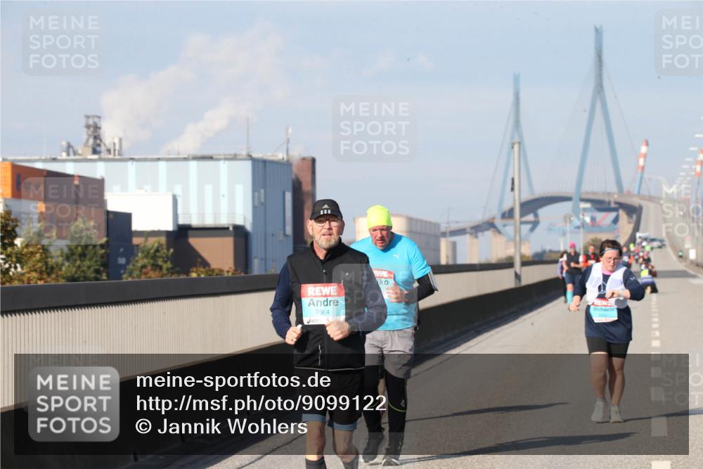 03.10.2025 - Köhlbrandbrückenlauf Jannik Wohlers http://msf.ph/oto/9099122 03.10.2025 10:25:01 Position 3 2664 meine-sportfotos.de
