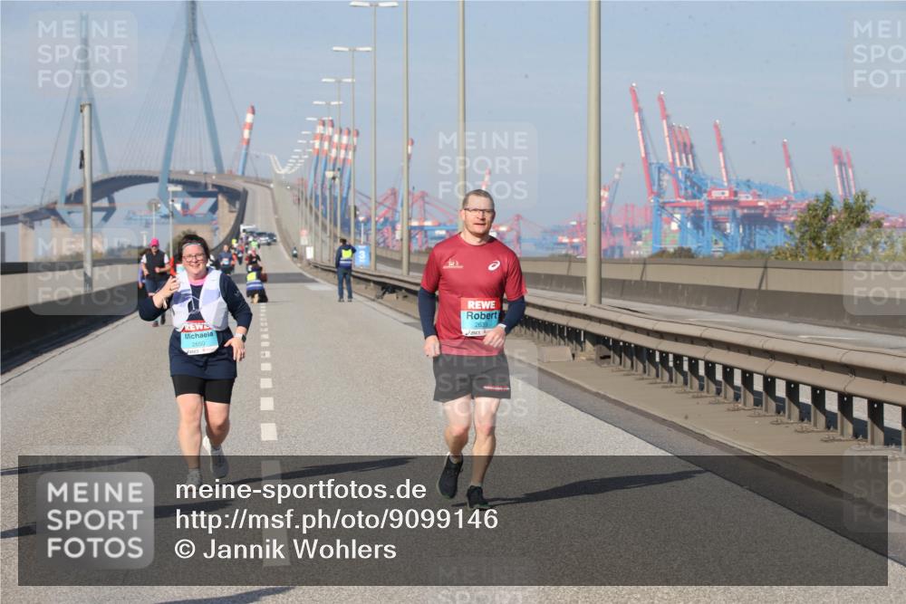 03.10.2025 - Köhlbrandbrückenlauf Jannik Wohlers http://msf.ph/oto/9099146 03.10.2025 10:25:02 Position 3  meine-sportfotos.de