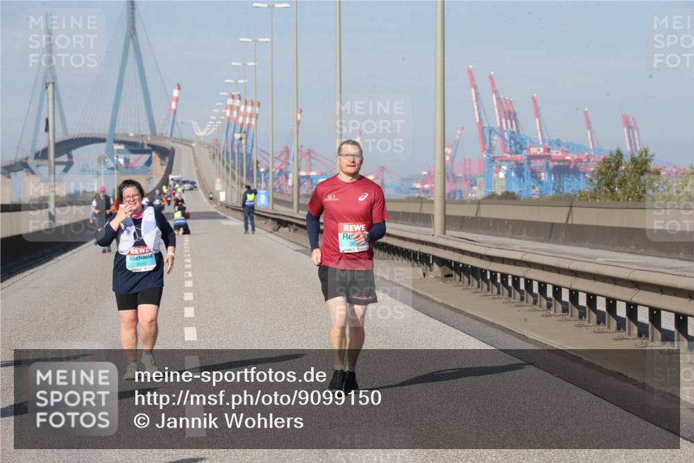 03.10.2025 - Köhlbrandbrückenlauf Jannik Wohlers http://msf.ph/oto/9099150 03.10.2025 10:25:03 Position 3 2650, 26 meine-sportfotos.de