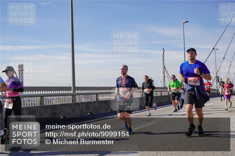 03.10.2025 - Köhlbrandbrückenlauf Michael Burmester http://msf.ph/oto/9099154 03.10.2025 12:45:22 Position 2 4320, 6034 meine-sportfotos.de
