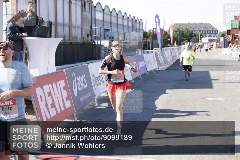 03.10.2025 - Köhlbrandbrückenlauf Jannik Wohlers http://msf.ph/oto/9099189 03.10.2025 12:56:35 Ziel 4054, 4096, 4170, 4231, 4478, 5091, 6266, 6408, 6769 meine-sportfotos.de