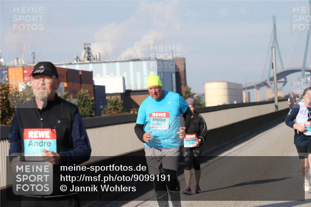 03.10.2025 - Köhlbrandbrückenlauf Jannik Wohlers http://msf.ph/oto/9099191 03.10.2025 10:25:04 Position 3 2664, 2647, 2236 meine-sportfotos.de