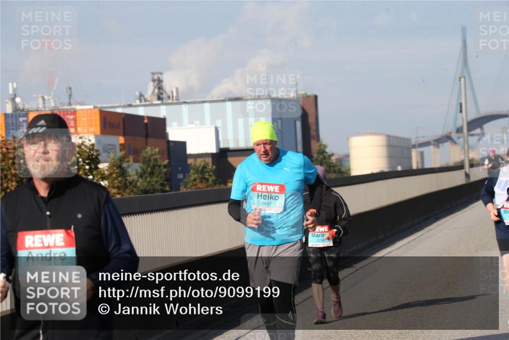 03.10.2025 - Köhlbrandbrückenlauf Jannik Wohlers http://msf.ph/oto/9099199 03.10.2025 10:25:04 Position 3 2664, 2647 meine-sportfotos.de