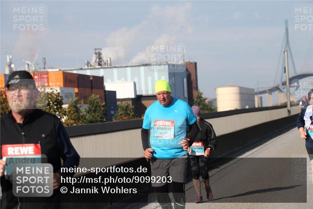 03.10.2025 - Köhlbrandbrückenlauf Jannik Wohlers http://msf.ph/oto/9099203 03.10.2025 10:25:04 Position 3 2647, 2236 meine-sportfotos.de