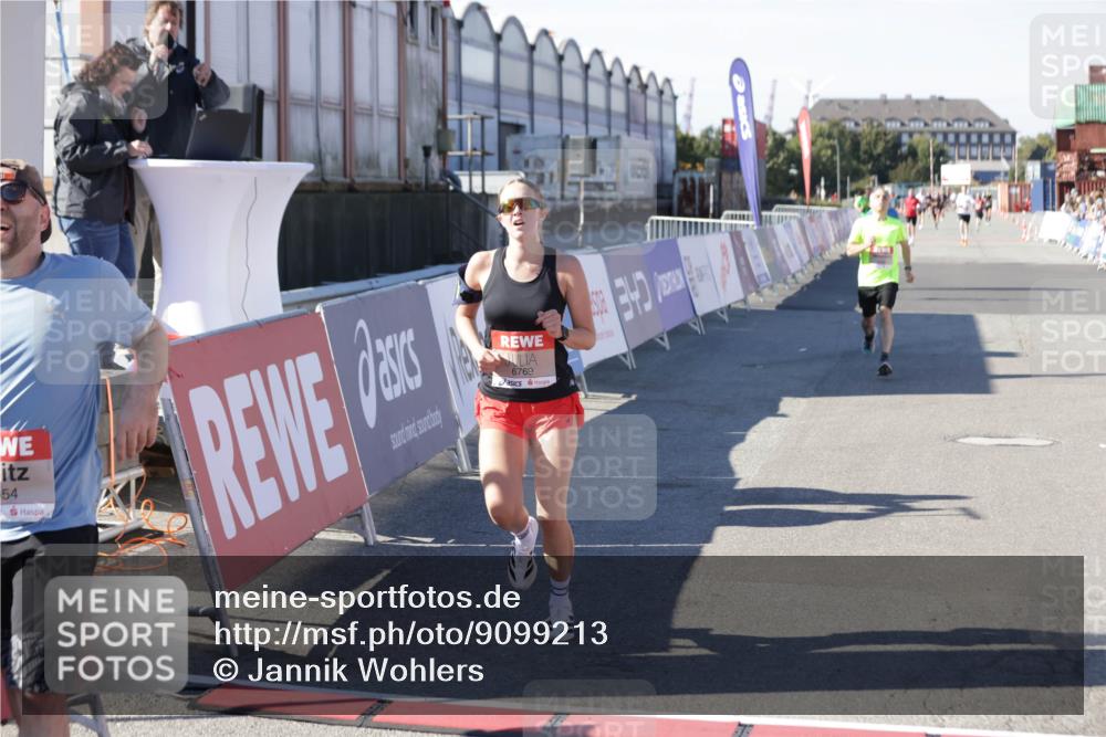 03.10.2025 - Köhlbrandbrückenlauf Jannik Wohlers http://msf.ph/oto/9099213 03.10.2025 12:56:35 Ziel 4054, 4096, 4170, 4231, 4478, 5091, 6266, 6408, 6769 meine-sportfotos.de