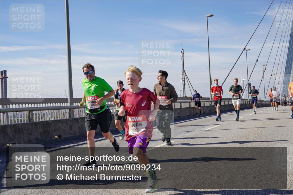 03.10.2025 - Köhlbrandbrückenlauf Michael Burmester http://msf.ph/oto/9099234 03.10.2025 12:45:25 Position 2 6349, 6056, 4266 meine-sportfotos.de