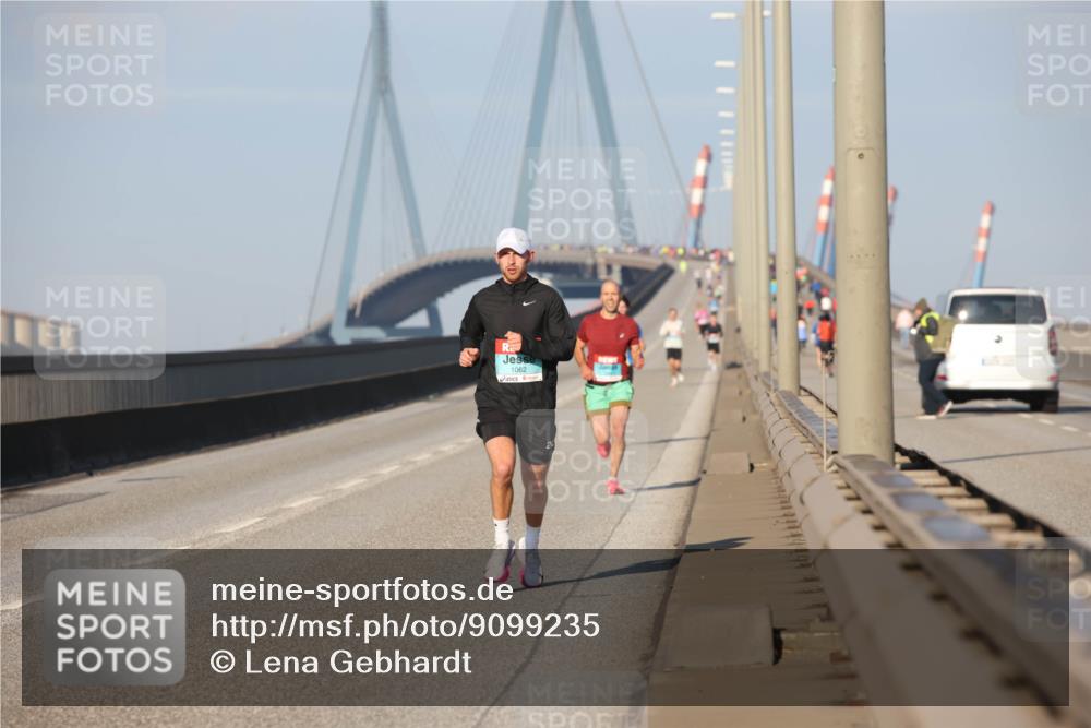 03.10.2025 - Köhlbrandbrückenlauf Lena Gebhardt http://msf.ph/oto/9099235 03.10.2025 09:35:24 Position 2 1062, 2 meine-sportfotos.de