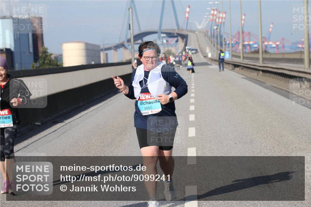 03.10.2025 - Köhlbrandbrückenlauf Jannik Wohlers http://msf.ph/oto/9099241 03.10.2025 10:25:07 Position 3 236, 2650 meine-sportfotos.de