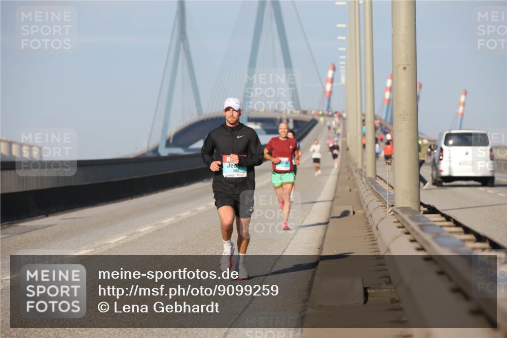 03.10.2025 - Köhlbrandbrückenlauf Lena Gebhardt http://msf.ph/oto/9099259 03.10.2025 09:35:25 Position 2  meine-sportfotos.de