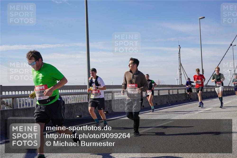03.10.2025 - Köhlbrandbrückenlauf Michael Burmester http://msf.ph/oto/9099264 03.10.2025 12:45:26 Position 2 6349, 4266 meine-sportfotos.de