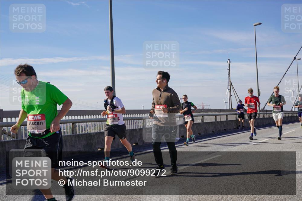 03.10.2025 - Köhlbrandbrückenlauf Michael Burmester http://msf.ph/oto/9099272 03.10.2025 12:45:26 Position 2 6349, 4266 meine-sportfotos.de