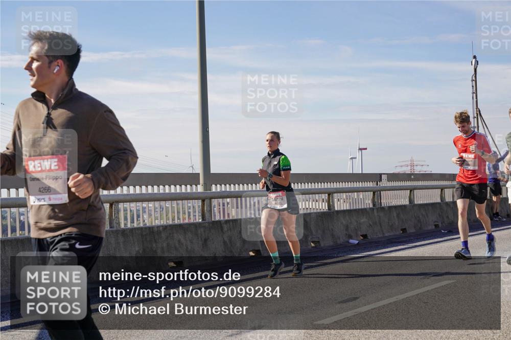 03.10.2025 - Köhlbrandbrückenlauf Michael Burmester http://msf.ph/oto/9099284 03.10.2025 12:45:27 Position 2 4266 meine-sportfotos.de