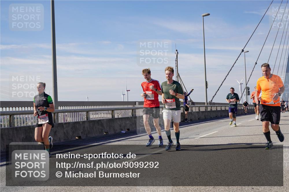 03.10.2025 - Köhlbrandbrückenlauf Michael Burmester http://msf.ph/oto/9099292 03.10.2025 12:45:27 Position 2 6799 meine-sportfotos.de