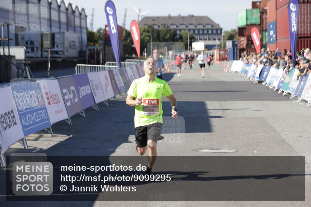 03.10.2025 - Köhlbrandbrückenlauf Jannik Wohlers http://msf.ph/oto/9099295 03.10.2025 12:56:37 Ziel 4054, 4096, 4170, 4478, 5091, 6408, 6769 meine-sportfotos.de