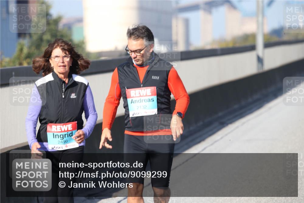 03.10.2025 - Köhlbrandbrückenlauf Jannik Wohlers http://msf.ph/oto/9099299 03.10.2025 10:25:39 Position 3 2490, 2132 meine-sportfotos.de