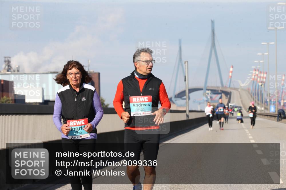 03.10.2025 - Köhlbrandbrückenlauf Jannik Wohlers http://msf.ph/oto/9099336 03.10.2025 10:25:45 Position 3 2490, 2132 meine-sportfotos.de
