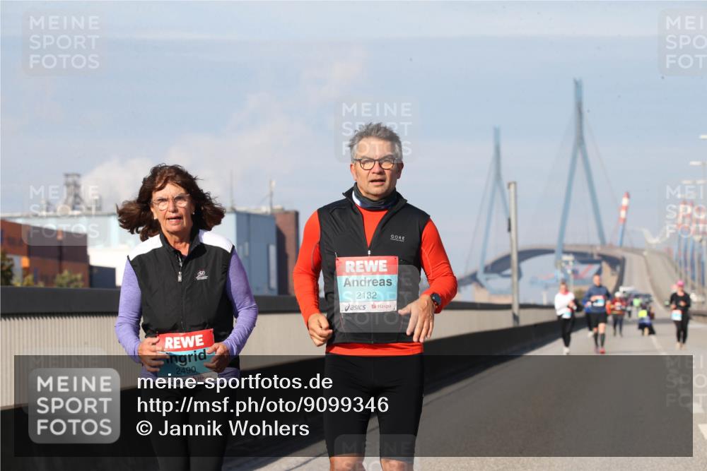 03.10.2025 - Köhlbrandbrückenlauf Jannik Wohlers http://msf.ph/oto/9099346 03.10.2025 10:25:46 Position 3 2490, 2132 meine-sportfotos.de