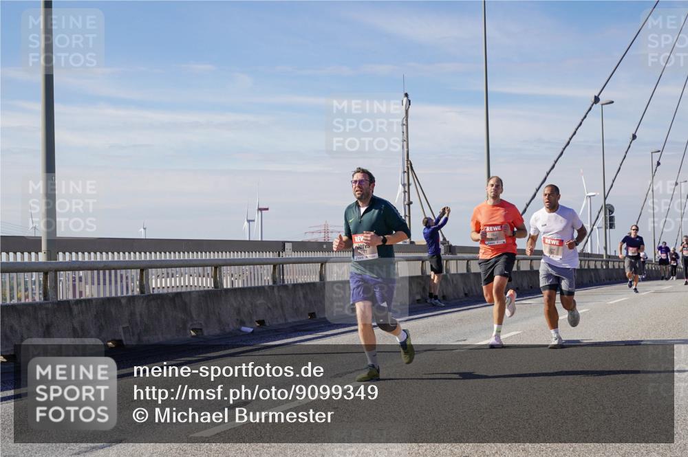 03.10.2025 - Köhlbrandbrückenlauf Michael Burmester http://msf.ph/oto/9099349 03.10.2025 12:45:31 Position 2  meine-sportfotos.de