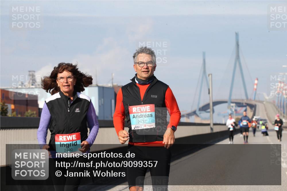 03.10.2025 - Köhlbrandbrückenlauf Jannik Wohlers http://msf.ph/oto/9099357 03.10.2025 10:25:46 Position 3 2490, 2132 meine-sportfotos.de