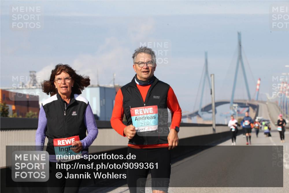03.10.2025 - Köhlbrandbrückenlauf Jannik Wohlers http://msf.ph/oto/9099361 03.10.2025 10:25:46 Position 3 2490, 2132 meine-sportfotos.de