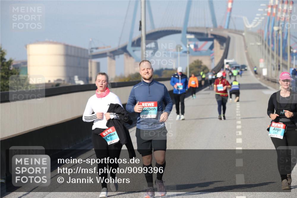 03.10.2025 - Köhlbrandbrückenlauf Jannik Wohlers http://msf.ph/oto/9099396 03.10.2025 10:26:08 Position 3 3474, 2367 meine-sportfotos.de