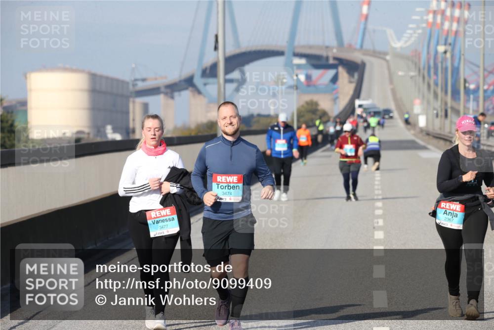 03.10.2025 - Köhlbrandbrückenlauf Jannik Wohlers http://msf.ph/oto/9099409 03.10.2025 10:26:08 Position 3 3477, 3474, 2367 meine-sportfotos.de