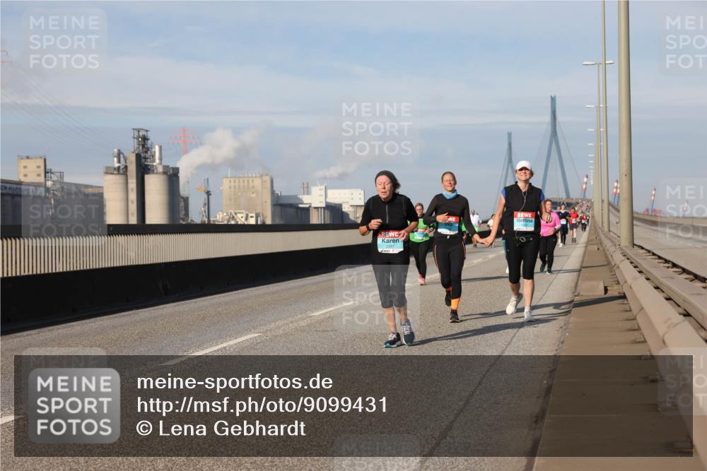 03.10.2025 - Köhlbrandbrückenlauf Lena Gebhardt http://msf.ph/oto/9099431 03.10.2025 10:10:49 Position 2 2397 meine-sportfotos.de