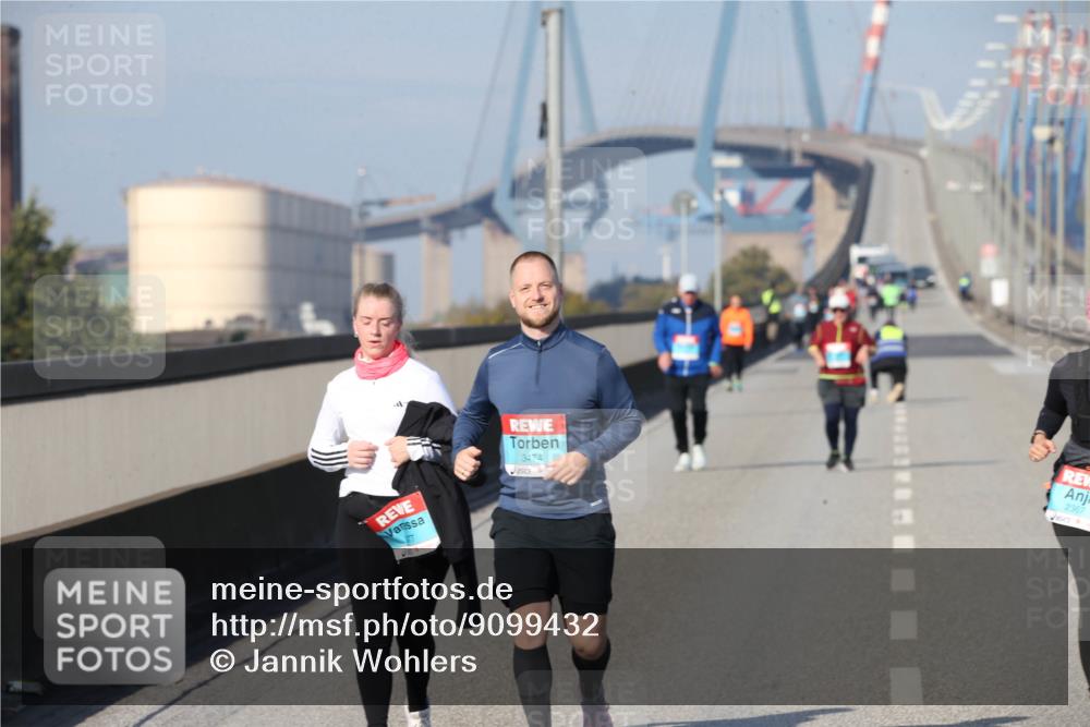 03.10.2025 - Köhlbrandbrückenlauf Jannik Wohlers http://msf.ph/oto/9099432 03.10.2025 10:26:08 Position 3 3474, 2367 meine-sportfotos.de