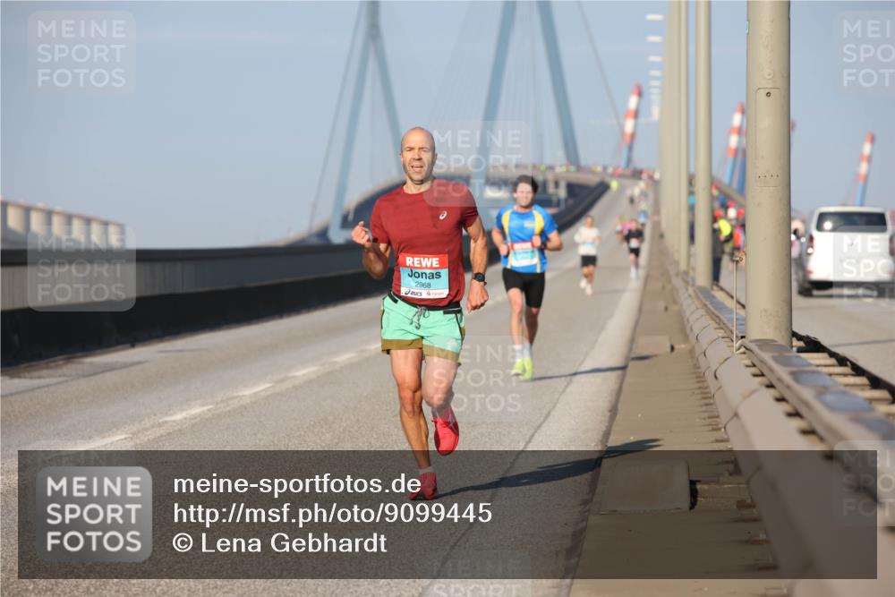 03.10.2025 - Köhlbrandbrückenlauf Lena Gebhardt http://msf.ph/oto/9099445 03.10.2025 09:35:30 Position 2 2968 meine-sportfotos.de