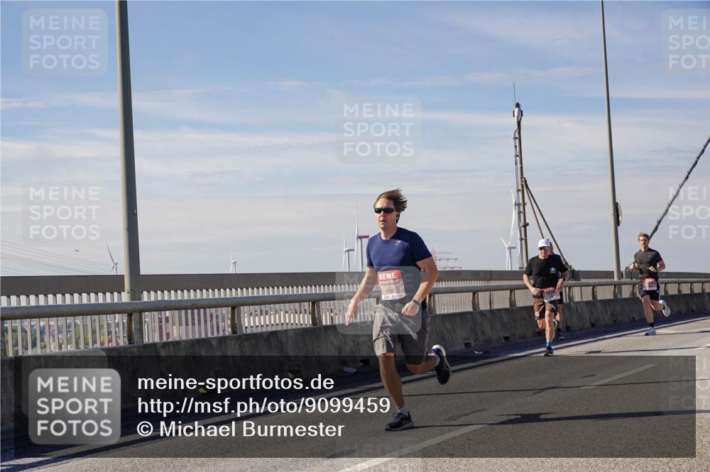 03.10.2025 - Köhlbrandbrückenlauf Michael Burmester http://msf.ph/oto/9099459 03.10.2025 12:45:37 Position 2 4738 meine-sportfotos.de