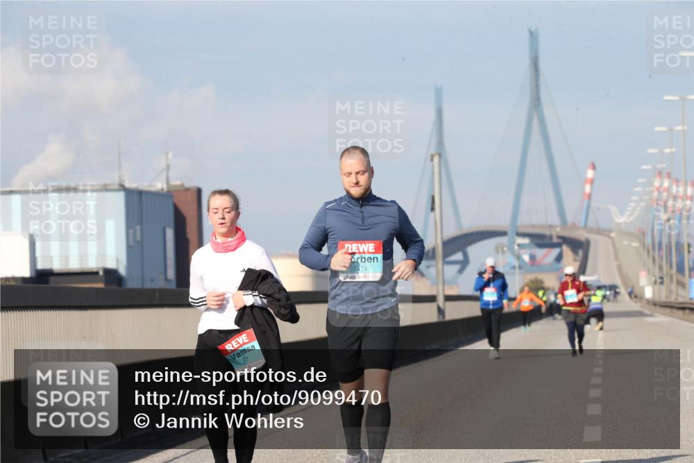 03.10.2025 - Köhlbrandbrückenlauf Jannik Wohlers http://msf.ph/oto/9099470 03.10.2025 10:26:13 Position 3 3474 meine-sportfotos.de