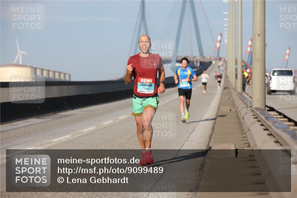 03.10.2025 - Köhlbrandbrückenlauf Lena Gebhardt http://msf.ph/oto/9099489 03.10.2025 09:35:31 Position 2 2968 meine-sportfotos.de
