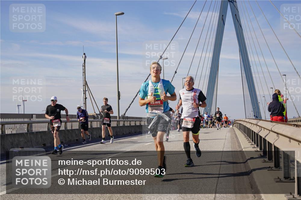03.10.2025 - Köhlbrandbrückenlauf Michael Burmester http://msf.ph/oto/9099503 03.10.2025 12:45:38 Position 2 4451, 6024 meine-sportfotos.de