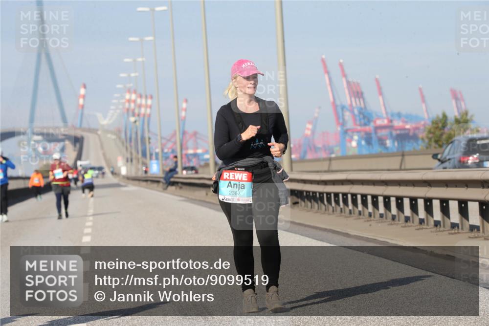 03.10.2025 - Köhlbrandbrückenlauf Jannik Wohlers http://msf.ph/oto/9099519 03.10.2025 10:26:15 Position 3 2367 meine-sportfotos.de