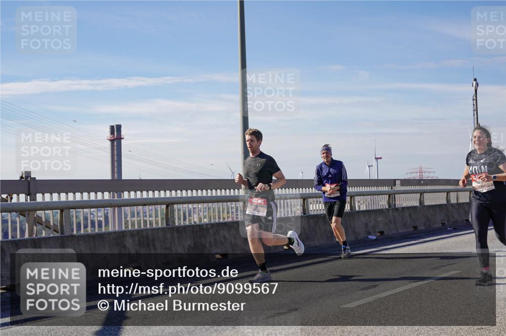 03.10.2025 - Köhlbrandbrückenlauf Michael Burmester http://msf.ph/oto/9099567 03.10.2025 12:45:42 Position 2  meine-sportfotos.de