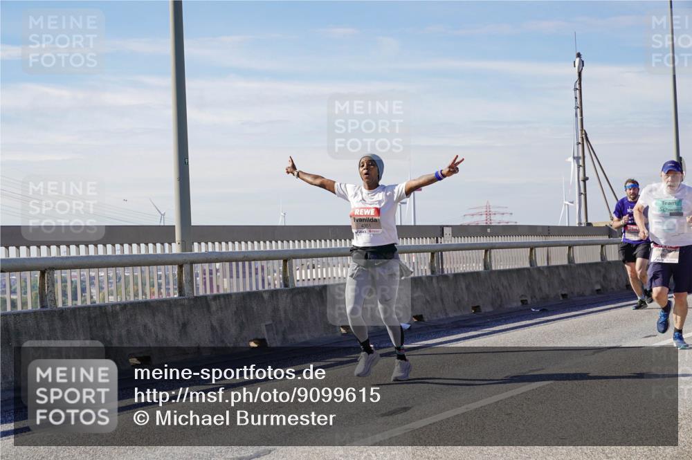 03.10.2025 - Köhlbrandbrückenlauf Michael Burmester http://msf.ph/oto/9099615 03.10.2025 12:45:46 Position 2 4351 meine-sportfotos.de