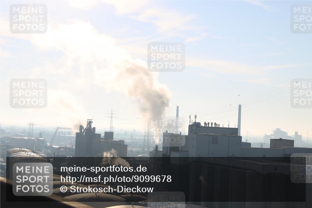 03.10.2025 - Köhlbrandbrückenlauf Strokosch-Dieckow http://msf.ph/oto/9099678 03.10.2025 09:09:47 Position 1  meine-sportfotos.de
