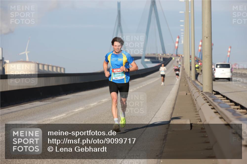 03.10.2025 - Köhlbrandbrückenlauf Lena Gebhardt http://msf.ph/oto/9099717 03.10.2025 09:35:35 Position 2 3304 meine-sportfotos.de