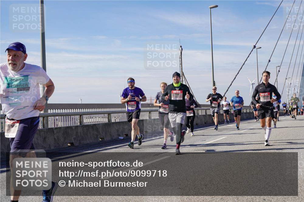 03.10.2025 - Köhlbrandbrückenlauf Michael Burmester http://msf.ph/oto/9099718 03.10.2025 12:45:48 Position 2 1, 4317 meine-sportfotos.de
