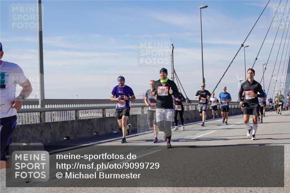 03.10.2025 - Köhlbrandbrückenlauf Michael Burmester http://msf.ph/oto/9099729 03.10.2025 12:45:48 Position 2 1, 4317 meine-sportfotos.de