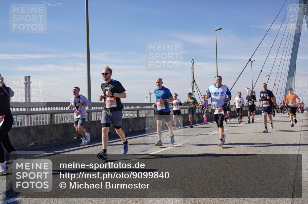 03.10.2025 - Köhlbrandbrückenlauf Michael Burmester http://msf.ph/oto/9099840 03.10.2025 12:45:52 Position 2  meine-sportfotos.de