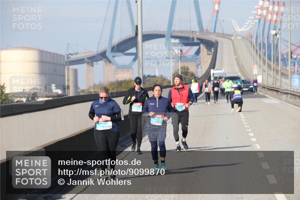 03.10.2025 - Köhlbrandbrückenlauf Jannik Wohlers http://msf.ph/oto/9099870 03.10.2025 10:27:36 Position 3 3776, 2643 meine-sportfotos.de