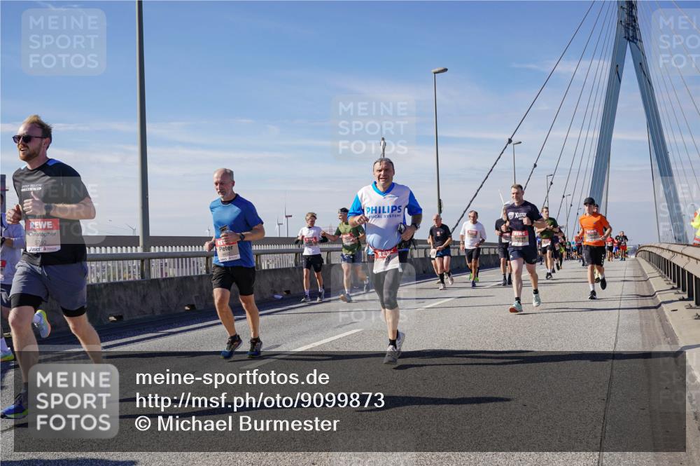 03.10.2025 - Köhlbrandbrückenlauf Michael Burmester http://msf.ph/oto/9099873 03.10.2025 12:45:53 Position 2 5740 meine-sportfotos.de