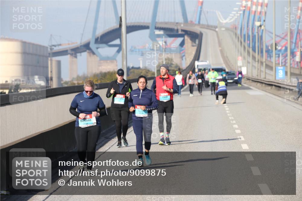 03.10.2025 - Köhlbrandbrückenlauf Jannik Wohlers http://msf.ph/oto/9099875 03.10.2025 10:27:36 Position 3 2546, 3776 meine-sportfotos.de