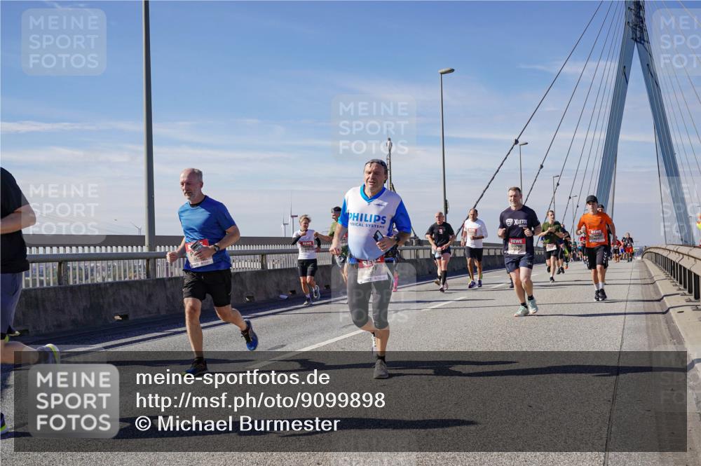 03.10.2025 - Köhlbrandbrückenlauf Michael Burmester http://msf.ph/oto/9099898 03.10.2025 12:45:53 Position 2  meine-sportfotos.de