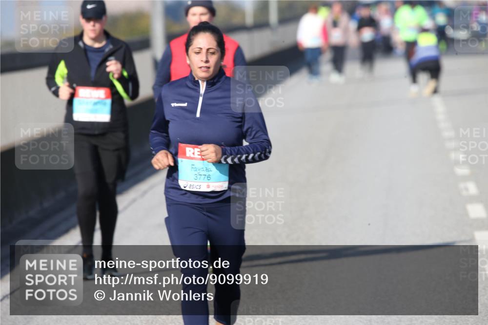 03.10.2025 - Köhlbrandbrückenlauf Jannik Wohlers http://msf.ph/oto/9099919 03.10.2025 10:27:42 Position 3 3776 meine-sportfotos.de