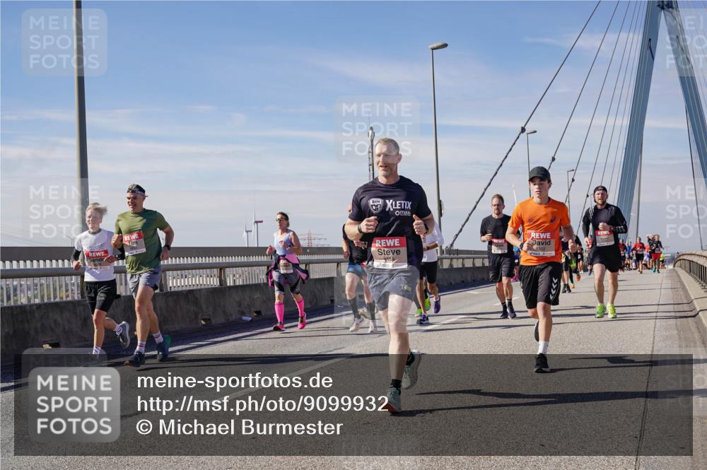 03.10.2025 - Köhlbrandbrückenlauf Michael Burmester http://msf.ph/oto/9099932 03.10.2025 12:45:54 Position 2 4158, 6302 meine-sportfotos.de