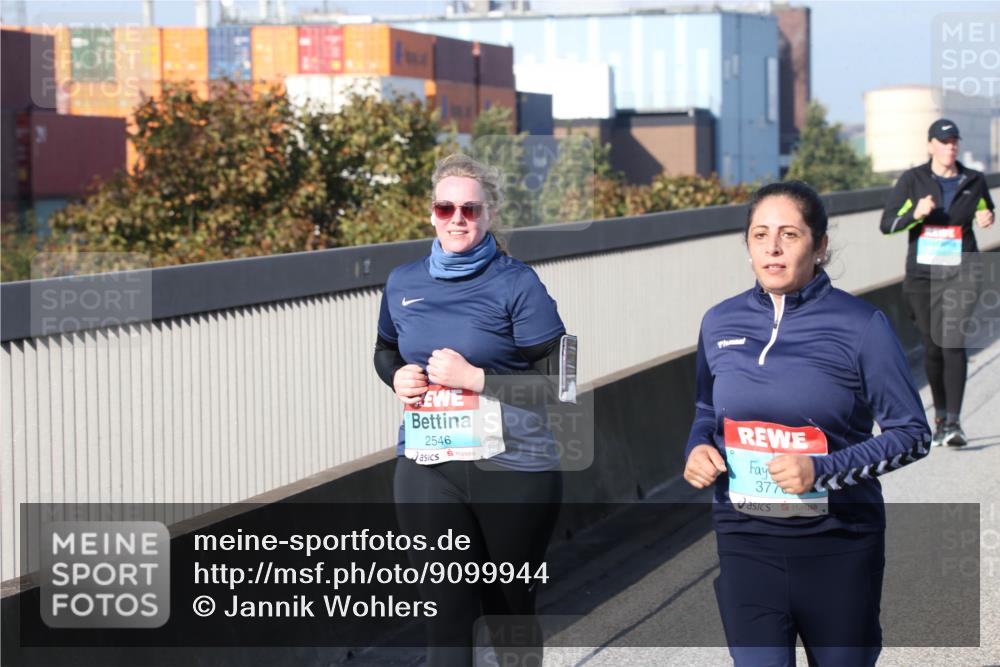 03.10.2025 - Köhlbrandbrückenlauf Jannik Wohlers http://msf.ph/oto/9099944 03.10.2025 10:27:51 Position 3 12, 2546, 377 meine-sportfotos.de